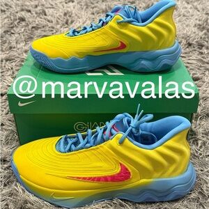 Nike Giannis 4 Lightning. Mens 10.5